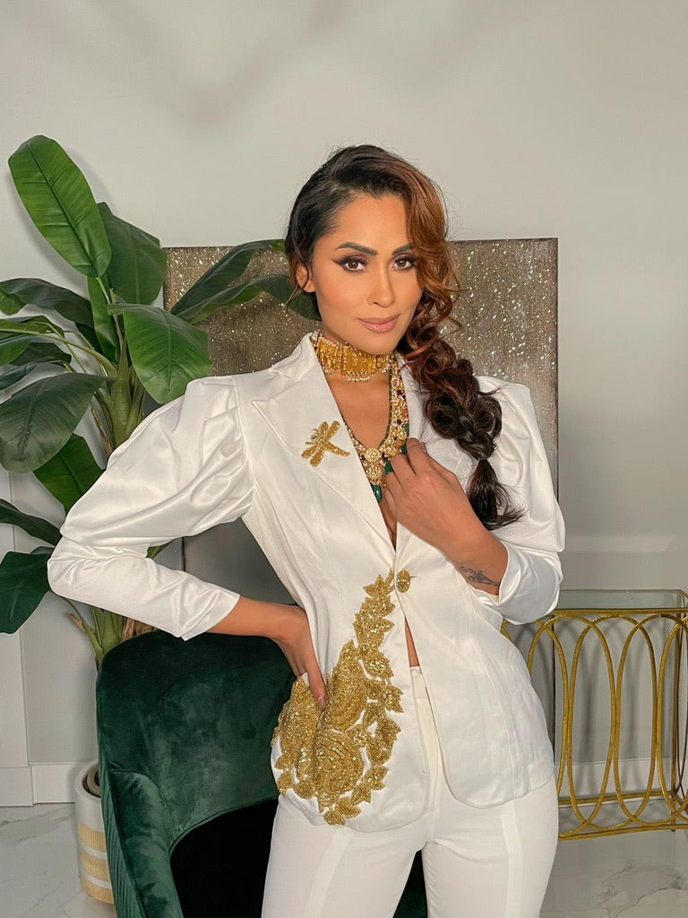 Kanika Sasan in our ivory blazer set with zardosi hand embroidery